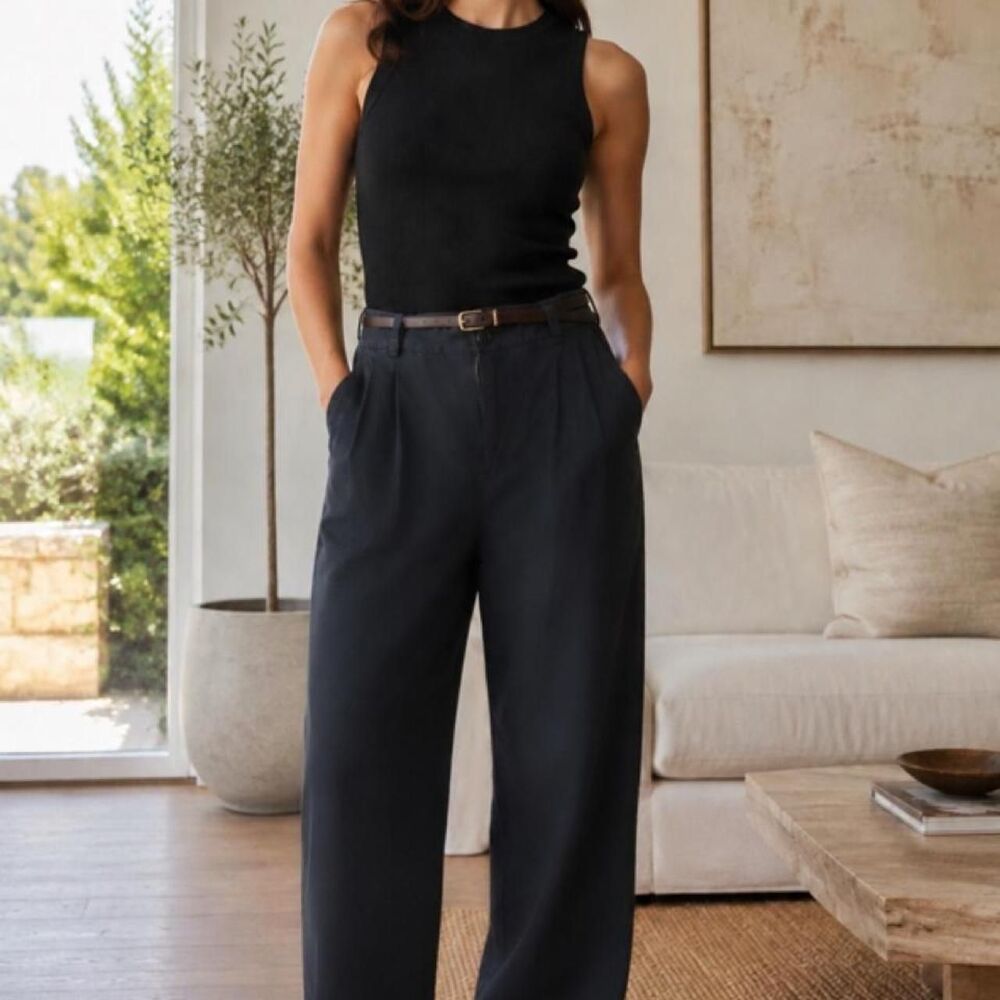Loft Women's Black and Navy Trousers